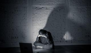 Κομισιόν: Σχέδιο δράσης κατά του κυβερνοεκφοβισμού - Εφαρμογή για τα θύματα cyberbullying