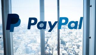 Bloomberg: Μνηστήρες για την εξαγορά της PayPal