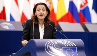 Τινιάλι: Ενίσχυση χρηματοδοτικών εργαλείων, συνεργασίες και ενεργειακή αναβάθμιση για να αντιμετωπιστεί η στεγαστική κρίση