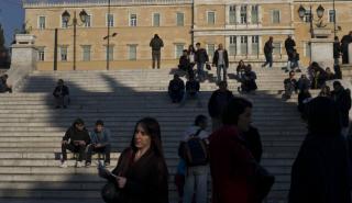 Ακρίβεια: «Στενάζουν» οι καταναλωτές από τις τιμές στο ράφι – Δεν τους πείθουν τα νέα μέτρα