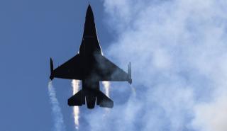 Στην Κύπρο τα ελληνικά F-16: Μέχρι αύριο οι φρεγάτες «Κίμων» και «Ψαρά»