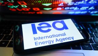 Ο ΔΟΕ ρίχνει στην αγορά 400 εκατ. βαρέλια πετρελαίου