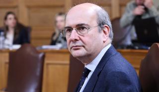 Χατζηδάκης: Η αντιπολίτευση υπερασπίζεται το βαθύ κράτος αντί για τους ανυπεράσπιστους πολίτες