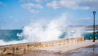 Δεμένα τα πλοία για Κρήτη - Τα δρομολόγια που επηρεάζονται από την κακοκαιρία