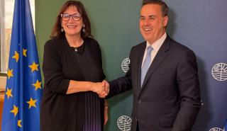 Συνάντηση Παπασταύρου με Ευρωπαία Επίτροπο Μεσογείου - Τι συζήτησαν