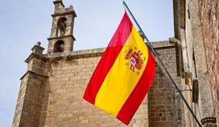 Ισπανός υπ. Τουρισμού: «Αγοράστε αεροπορικά εισιτήρια τώρα, πριν αυξηθούν οι τιμές»