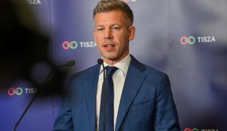 Μαγιάρ για Ουκρανία: Αποκλείεται η ένταξη στην ΕΕ μιας χώρας σε εμπόλεμη κατάσταση