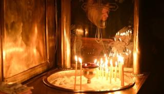 Τα έθιμα του Πάσχα στα Δωδεκάνησα και τις Κυκλάδες