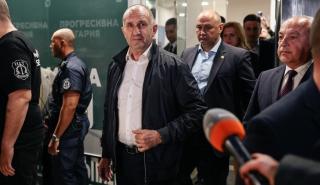 Εκλογές στη Βουλγαρία: Αυτοδυναμία για τον Ρούμεν Ράντεφ που θεωρείται προσκείμενος στη Ρωσία
