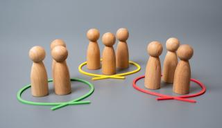 Η Ελλάδα γερνά και το ισοζύγιο επιδεινώνεται: Μια δύσκολη εξίσωση