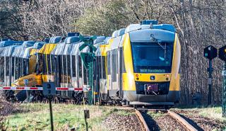 Μετωπική σύγκρουση δύο τρένων στη Δανία, τουλάχιστον 17 τραυματίες