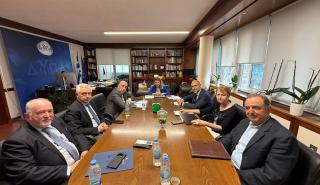 Συνάντηση Χορμόβα - Μπρατάκου για στενότερη διασύνδεση κατάρτισης και αγοράς εργασίας