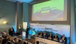 Θεμιστοκλέους: 20 δισ. ευρώ για το δημογραφικό - Επέκταση της δωρεάν εξέτασης ΑΜΗ
