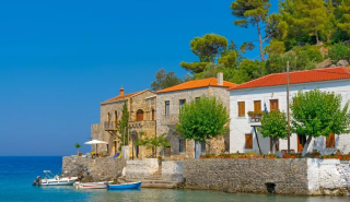 5 γραφικά ψαροχώρια της Πελοποννήσου για αξέχαστες αποδράσεις