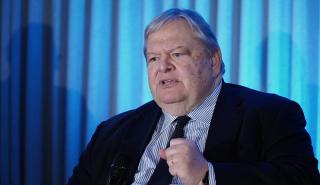 Βενιζέλος για ΑΙ: Η ΕΕ δεν ορίζει, ούτε επηρεάζει καθ’ οιονδήποτε τρόπο τις εξελίξεις