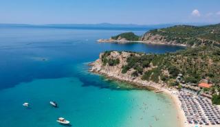 Αμμουλιανή: Απόδραση στο μοναδικό κατοικημένο νησί της Χαλκιδικής