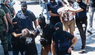 Δίωξη για πέντε κακουργήματα στους 3 συλληφθέντες για την φονική εμπρηστική επίθεση στο σπίτι της Αφρ. Νέστορα