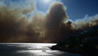Δίχως τέλος η μάχη με τις φλόγες σε Βοιωτία και Αττική - 112 για εκκένωση προς Μέγαρα