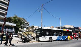 Θεσσαλονίκη: Λεωφορείο έπεσε σε στάση στη Νεάπολη - Τέσσερις τραυματίες