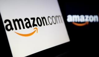 Η Amazon εκθρόνισε τη Walmart σε τριμηνιαία έσοδα για πρώτη φορά στα χρονικά