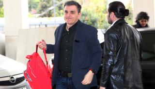 Ανοίγουν όλα τα «καυτά» θέματα κυβέρνηση και θεσμοί