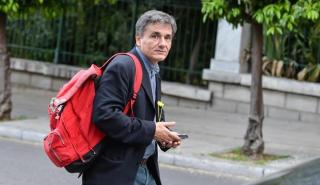 Με «σύννεφα» συνεχίζεται η διαπραγμάτευση - Δυσαρέσκεια στους Θεσμούς