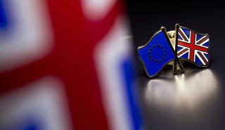 Mεγάλη Βρετανία: Το Brexit κλείνει τα 5 χωρίς πάρτι