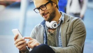 Στείλτε χρήματα στους φίλους σας με το κινητό ή το Facebook