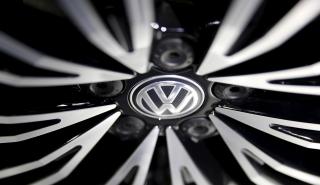 Volkswagen: Προς... αδιέξοδο και το 2025 - Δεν τα βρίσκουν εργαζόμενοι και διοίκηση