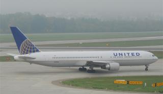 Η United Airlines ανέστειλε επ' αόριστον δύο πτήσεις προς την Ινδία