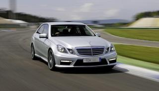 Η Mercedes κάνει τα αυτοκίνητα «παρκαδόρους»