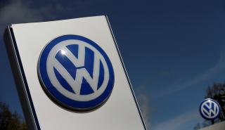 Σημαντική πτώση κερδών για τη Volkswagen (-37%) στο α' τρίμηνο λόγω των δασμών