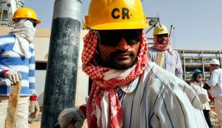 Πετρέλαιο: Ξανά πάνω από τα 100 δολάρια με ώθηση από κυρώσεις και Saudi Aramco