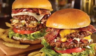 Γιατί τα ξένα burger δεν έχουν ψωμί στην Ελλάδα