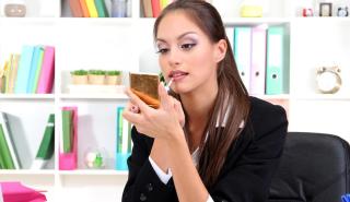 Υψηλό 16 ετών για τις τιμές των καλλυντικών στις ΗΠΑ - Στο «κόκκινο» η ζήτηση