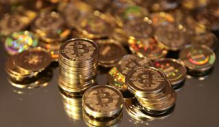 Bitcoin: Προειδοποίηση αναλυτών για πτώση ακόμη και στα 20.000 δολάρια