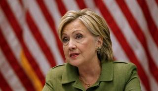 Πτωτικές τάσεις εμφανίζει το ποσοστό της Clinton