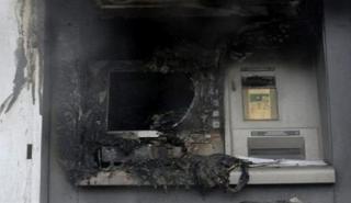 Επίθεση με βαριοπούλες σε υποκατάστημα τράπεζας στην Κυψέλη