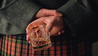 Aλκοολούχα ποτά: Απώλειες 830 δισ. δολ. για τις μετοχές την τελευταία τετραετία