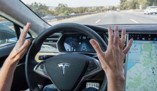 NHTSA: Σοβαρά κενά ασφάλειας στο Autopilot της Tesla ευθύνονται για εκατοντάδες συγκρούσεις