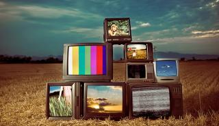 Οι τηλεθεατές στρέφουν το βλέμμα τους στην online TV
