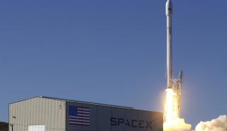 Επιτυχής η εκτόξευση του πυραύλου Falcon 9 της SpaceX