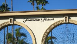 Προσφορά 14,3 δισ. δολαρίων για εξαγορά της Paramount Global από τον μεγιστάνα των μίντια, Μπάιρον Άλεν
