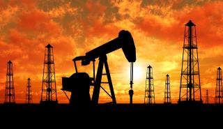 Πτώση της τιμής του Brent βλέπουν στην Ευρώπη – Πώς θα επηρεαστεί η ελληνική αγορά