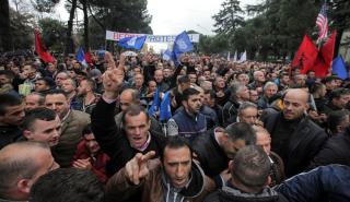 Αλβανία: Επεισόδια σε αντικυβερνητική διαδήλωση στα Τίρανα