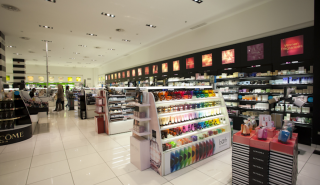«Μύρισαν» κέρδη για τη Sephora – Το δυνατό 2023 και οι ισχυρές προοπτικές για το 2024