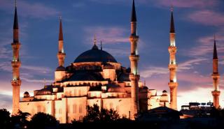 Τουρκία: Επανέρχεται από Δευτέρα το εισιτήριο εισόδου στην Αγία Σοφία για τους αλλοδαπούς τουρίστες