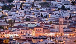 ΙΕΛΚΑ: 1 στους 2 Έλληνες δεν θα πάνε διακοπές φέτος