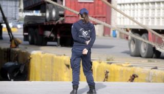 Συλλήψεις για παράνομη ανάθεση διοίκησης λάντζας στο Πέραμα