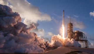 Επέστρεψαν στη γη με σκάφος της Space X αστροναύτες που δεν μπορούσαν εξαιτίας των τυφώνων